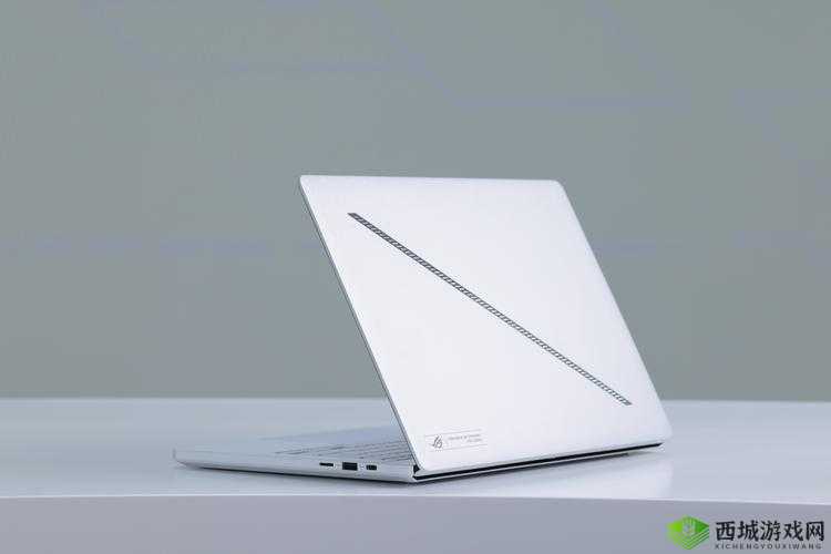 18 岁 MacbookPro：青春的科技伙伴