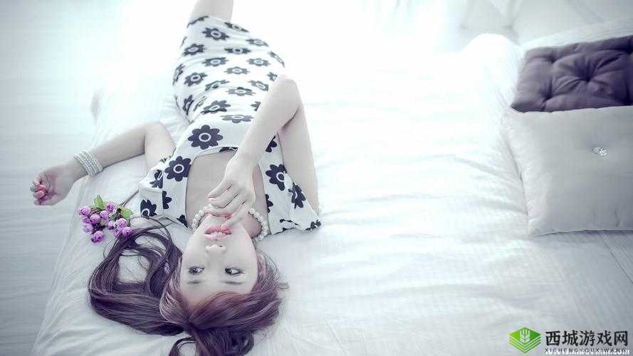 美国十次色美女导航拳交：成人世界的视觉盛宴